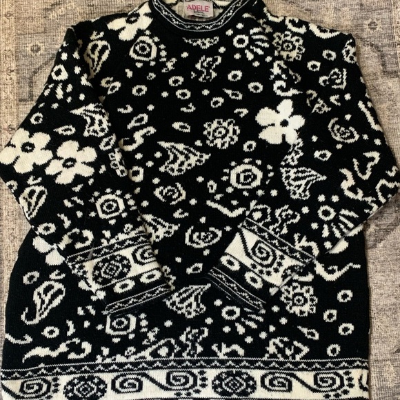 Vintage 80’s ADELE Acrylic Black & white Geometric Flower Sweater - Picture 4 of 14